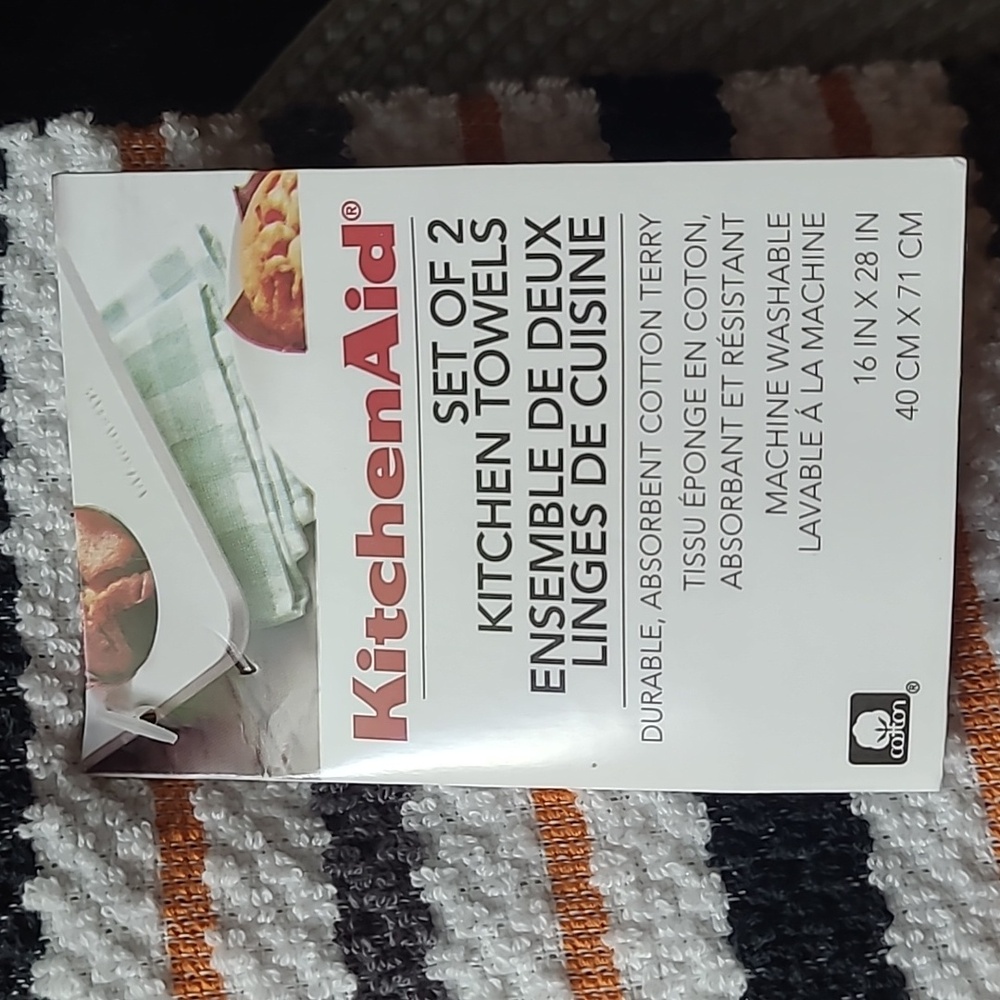 KitchenAid Towels - Picture 3 of 8